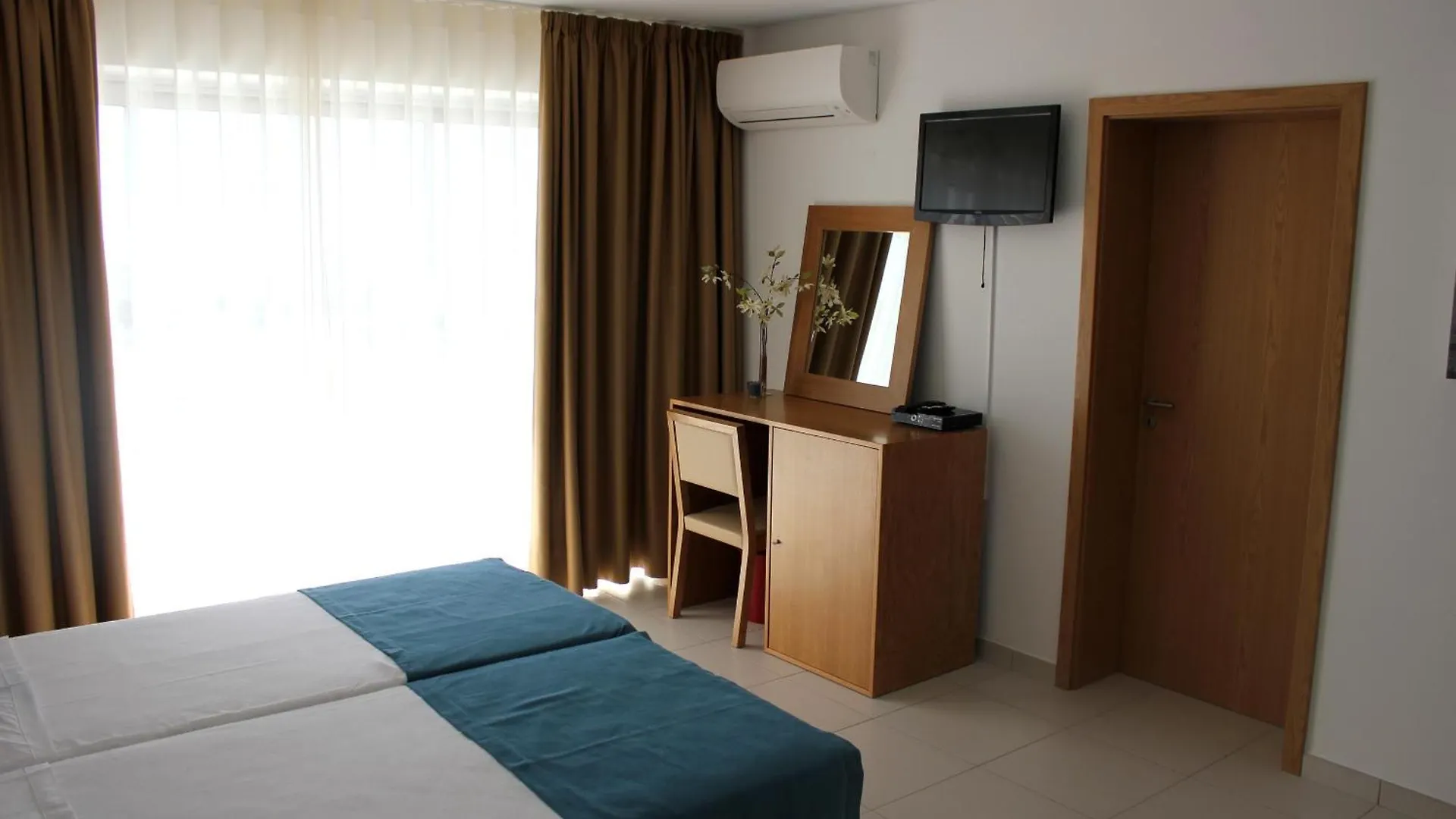 Casa Praia Mar Guest House Salema 0*,